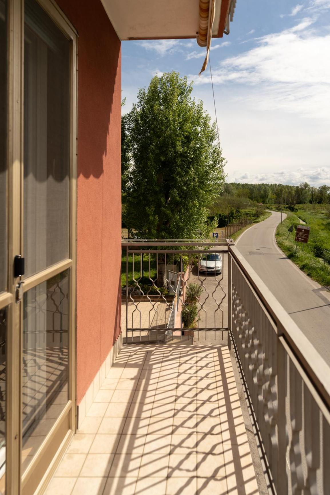 Sun House Apartment Chioggia Exterior photo